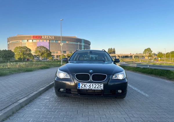 BMW Seria 5 cena 22900 przebieg: 347700, rok produkcji 2004 z Gdańsk małe 562